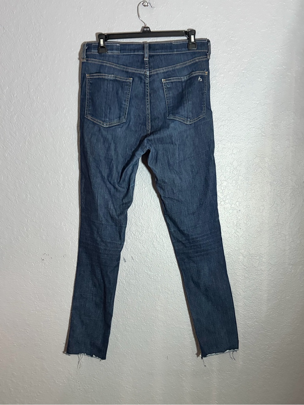 Rag & Bone Women’s Size 28 Slim Ankle Jeans Medium-Dark Wash Raw Hem - Picture 3 of 4